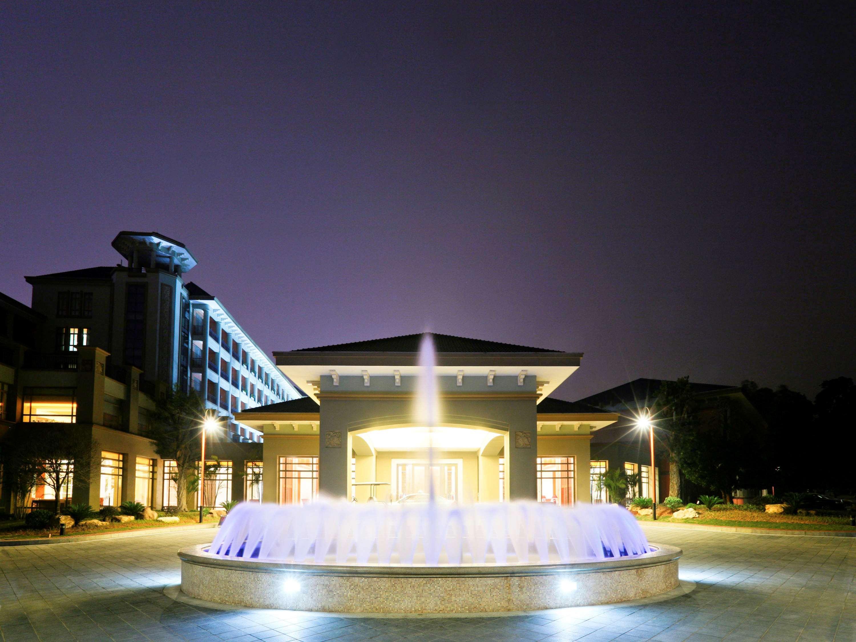 Pullman Hotel And Pullman Living Dongguan Forum Esterno foto